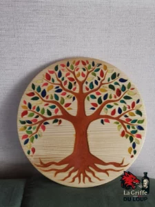 Arbre de vie en pin avec insertion de résine époxy colorée